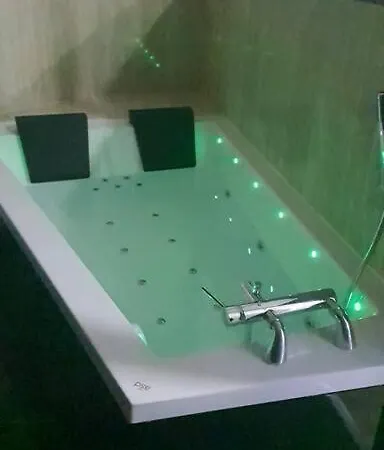 Villa Logement Avec Baignoire De Luxe Fonte Boa