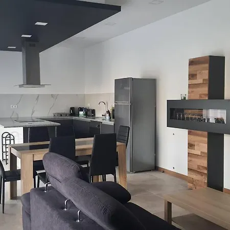 Logement Avec Baignoire De Luxe Fonte Boa