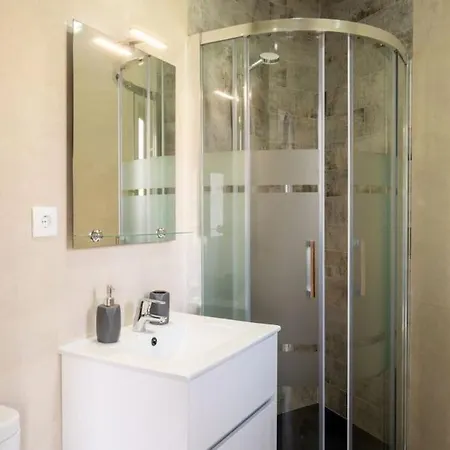 Logement Avec Baignoire De Luxe Villa Fonte Boa